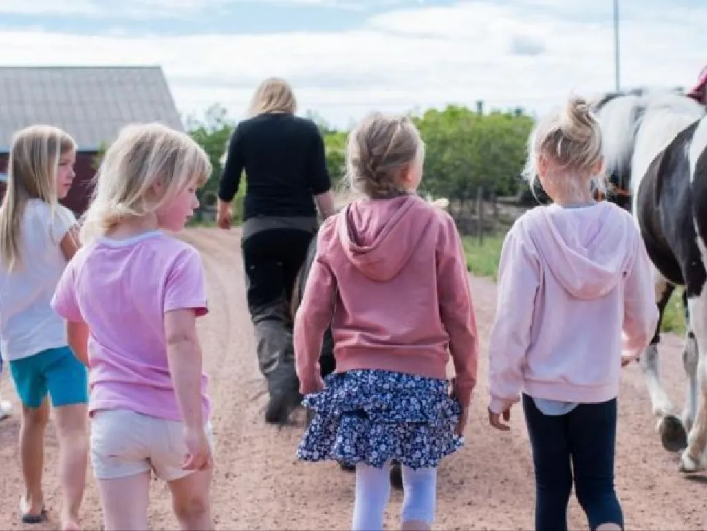 Föglö lockar med skärgårdsliv,  gemenskap och närhet till naturen.